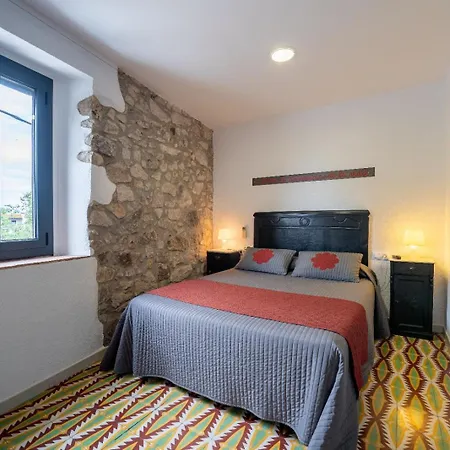 Casa rural Salva Amb Jacuzzi Privat *